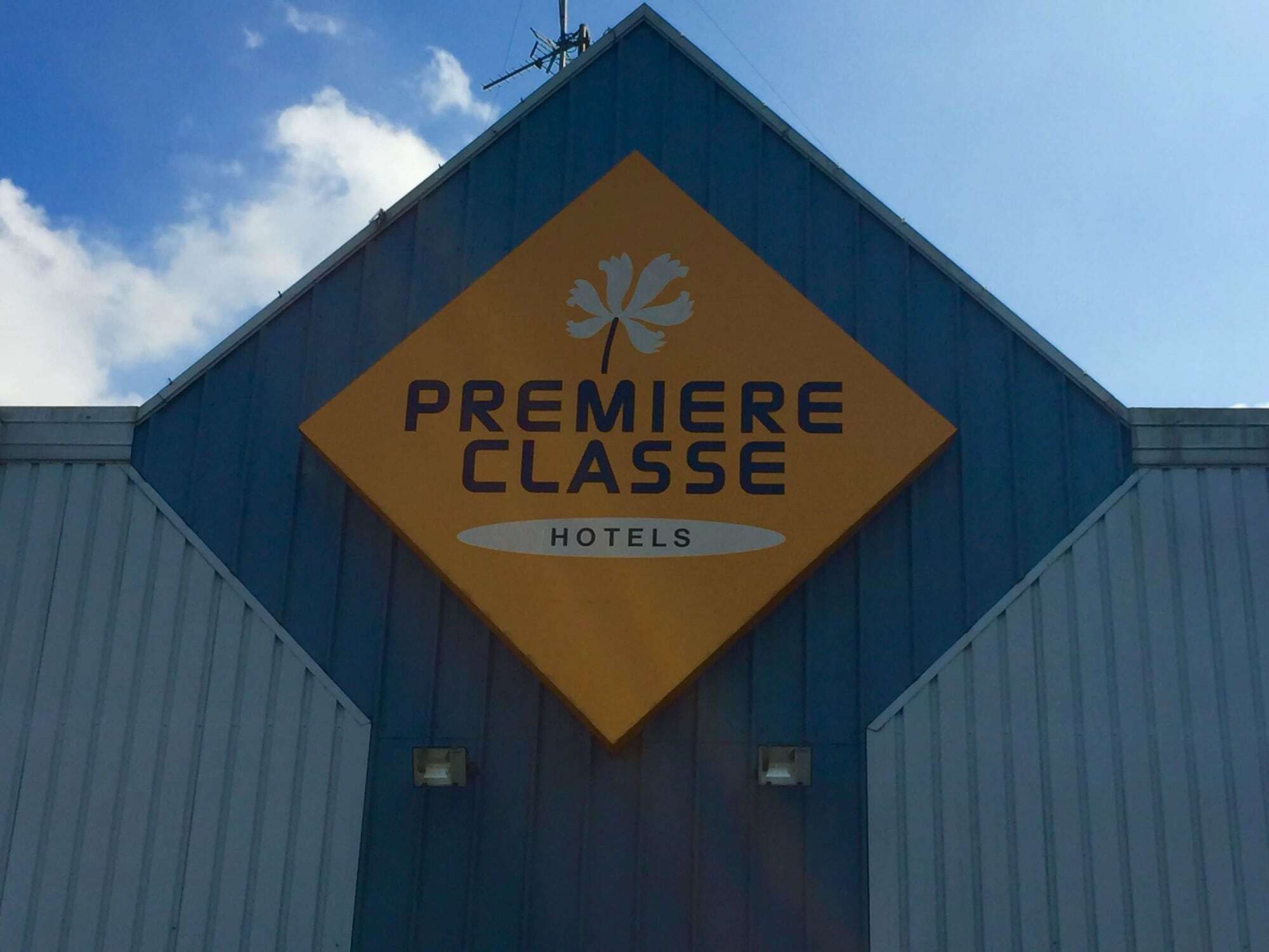 Premiere Classe Valenciennes Sud - Rouvignies Prouvy Εξωτερικό φωτογραφία